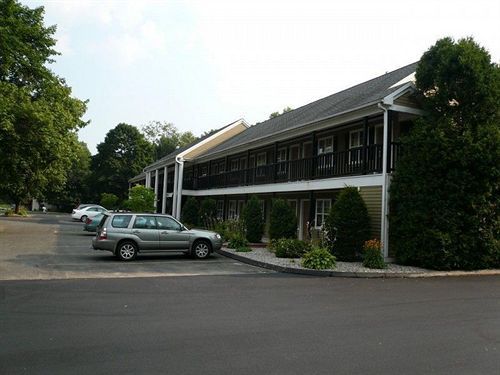 Newbury Inn 布鲁克菲尔德 外观 照片